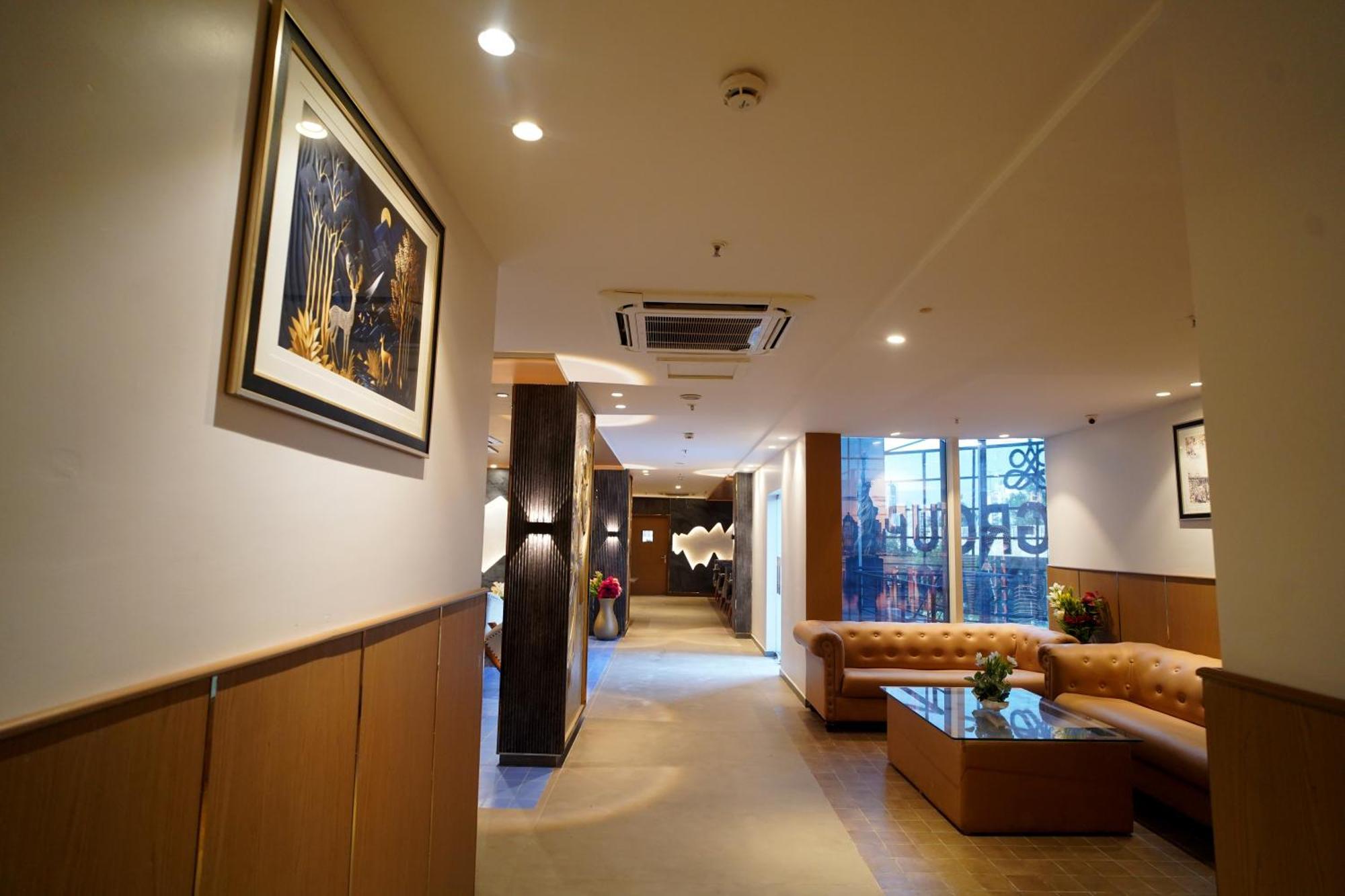 Hotel Sakura Gold Gurgaon Exterior foto
