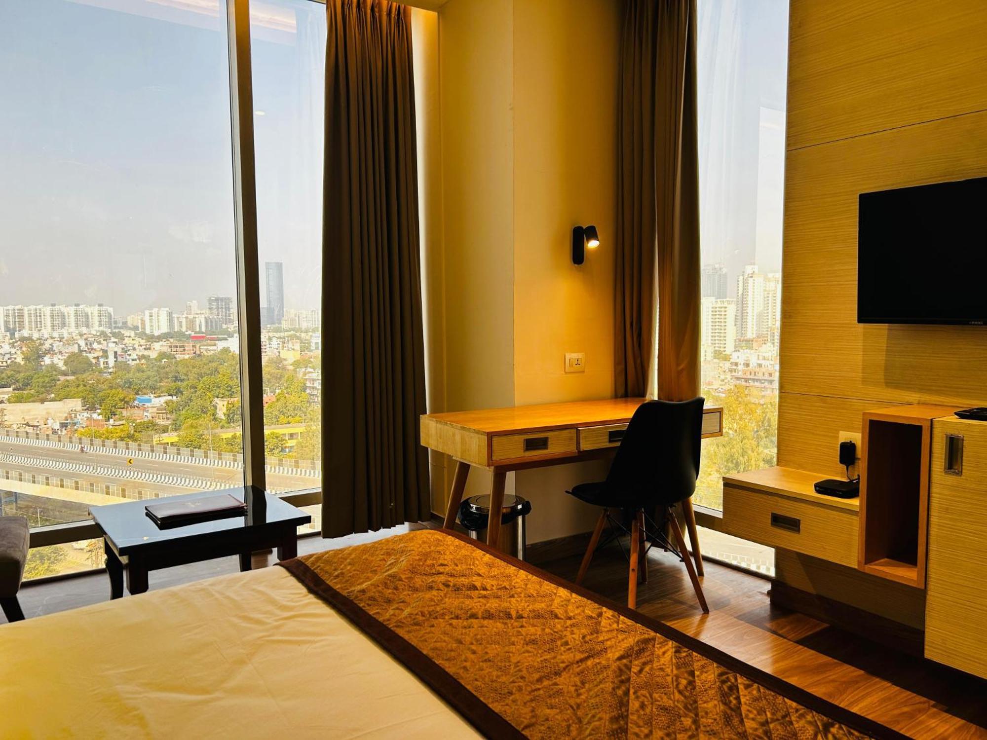 Hotel Sakura Gold Gurgaon Exterior foto